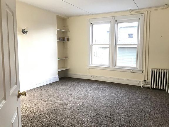 4th image of 772 Palisade Ave #2