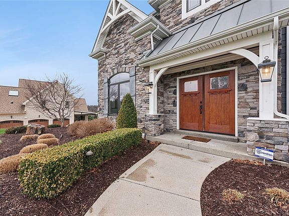 3rd image of 503 Ridge Ct