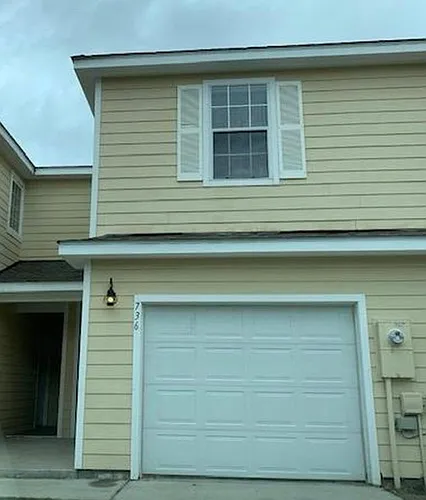 711 Layton Dr Photo 1