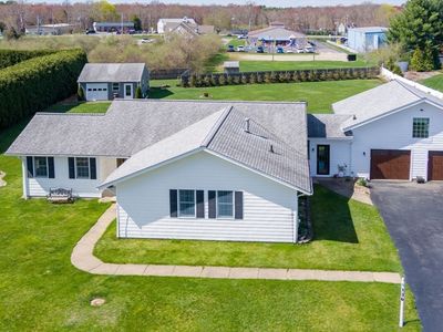 136 Old Fall River Rd, Swansea, MA, 02777