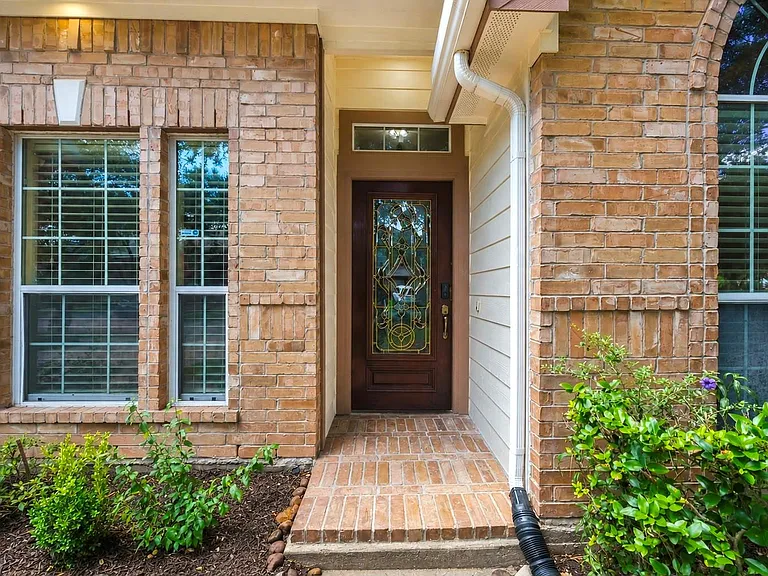 1603 Brazos Gate Dr — Photo 3