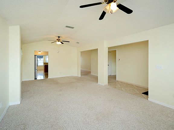 5th image of 12391 Casheros Cove Dr S