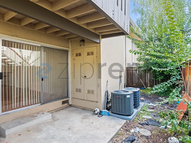 51 Massolo Dr #C — Photo 8