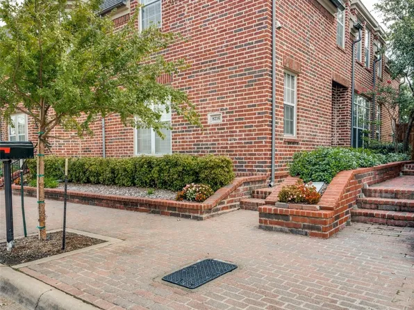 8216 Bridge St, North Richland Hills, TX 76180