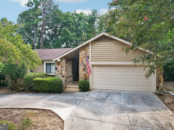 1008 Muirfield Dr NE, Marietta, GA 30068