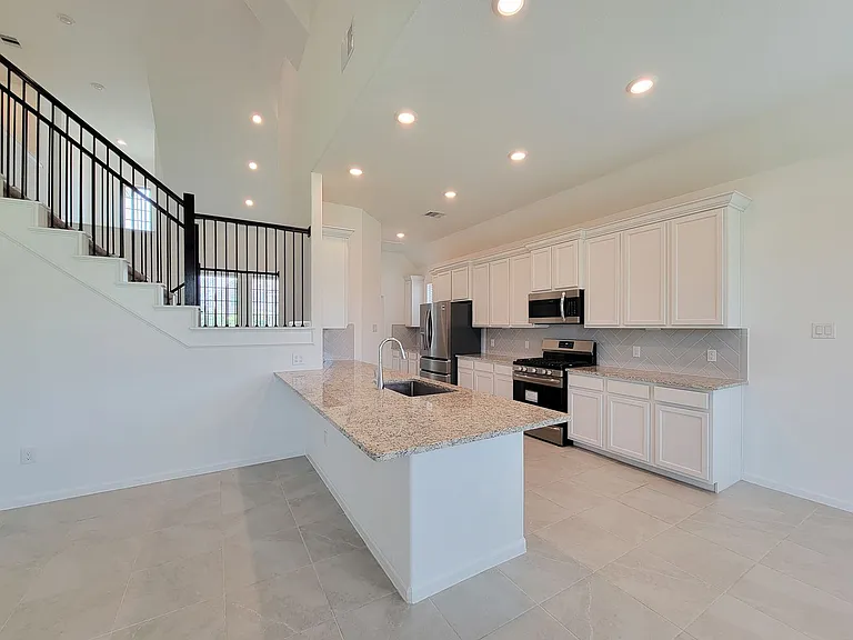 9422 Vista Falls Trce — Photo 18