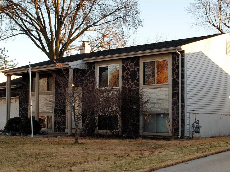 1st image of 11944 Honey Hill Dr