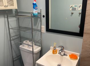 1058 Henrietta St, Troy, MI 48083