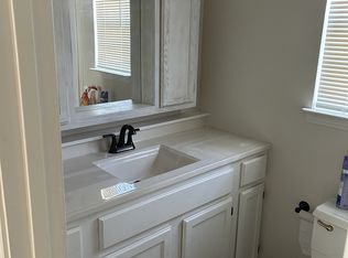 1421 N Shackleford Rd, Little Rock, AR 72211