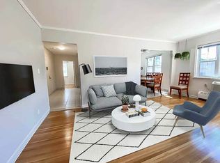 38-07 34th Ave #2, Long Island City, NY 11101