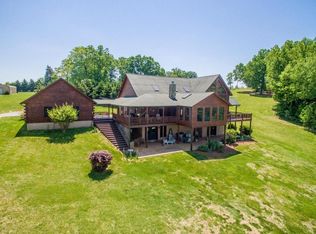 Pleasant Valley Ln, Wirtz, VA 24184