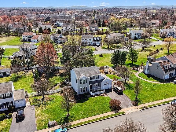 3rd image of 117 Elio Cir