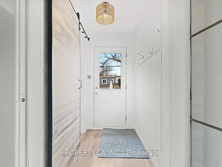 44 Beachview Cres — Photo 19