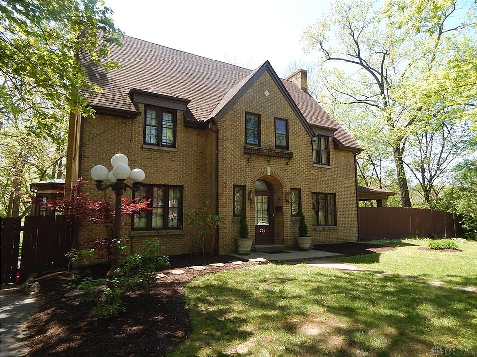 1st image of 206 W Hudson Ave