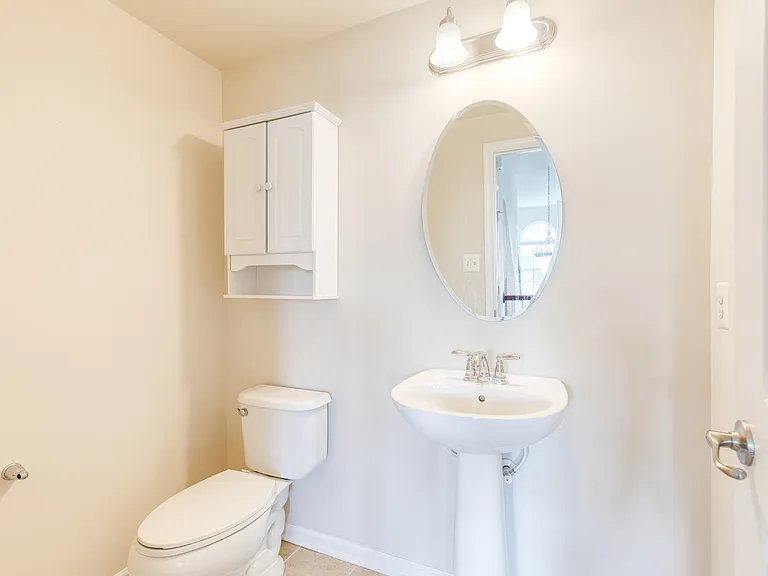 365 Chessington Dr — Photo 15