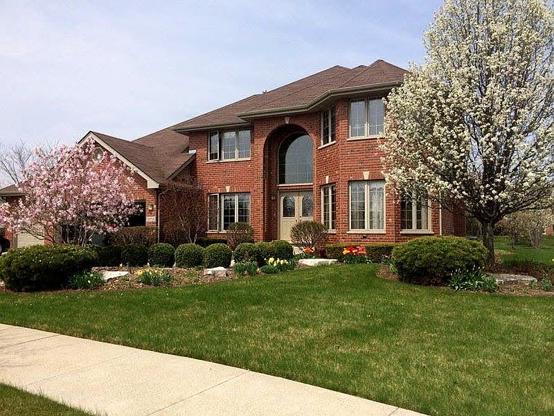 1st image of 18753 Rosewood Ln