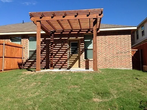 Building Photo - 315 Orbit Dr