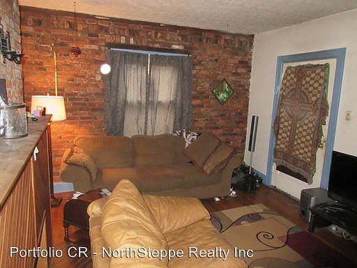 2nd image of 1356-1358 Dennison Ave