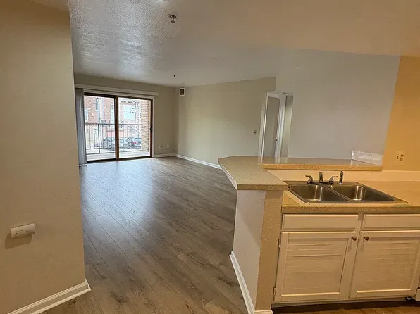 1085 Broadway, Boulder, CO