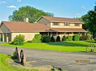 6N865 Palomino Dr, Saint Charles, IL