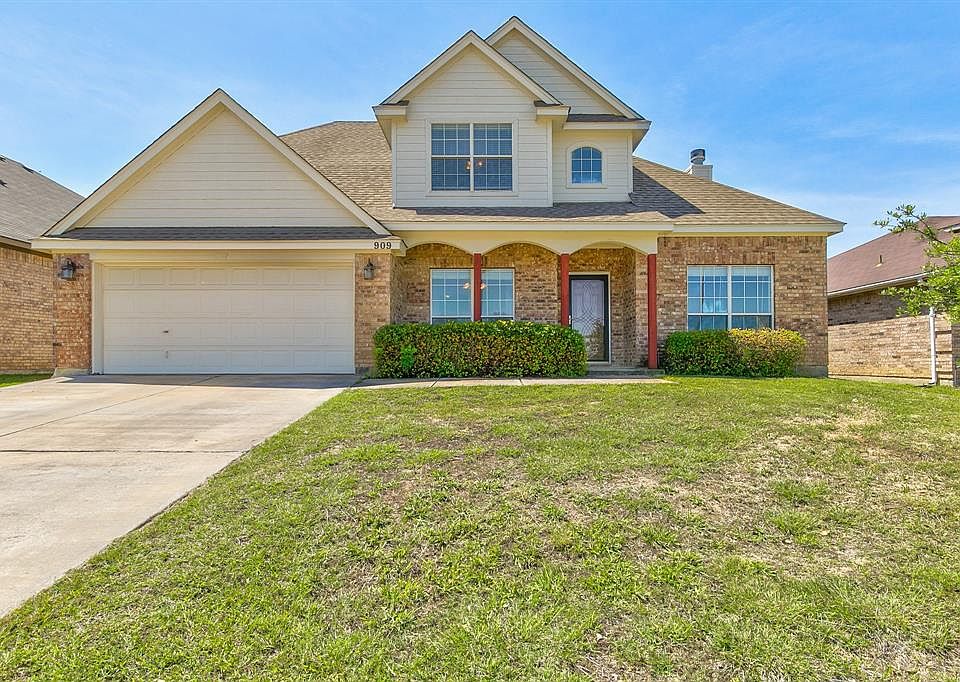 1st image of 909 Joshua Dr