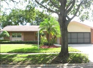 2101 Malcolm Dr, Palm Harbor, FL 34684