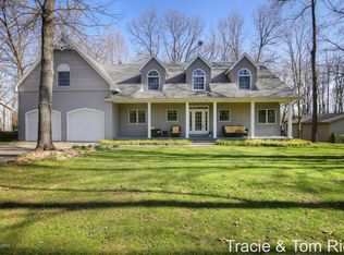 10901 Sandy Oak Trl, Cedar Springs, MI 49319