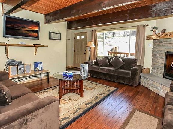3rd image of 556 Waynoka Ln