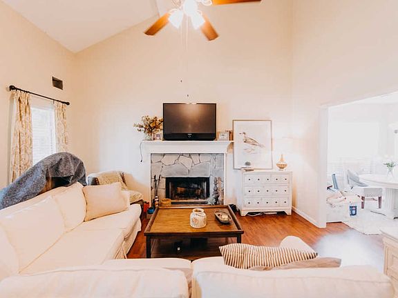 5th image of 4678 Quail Ct