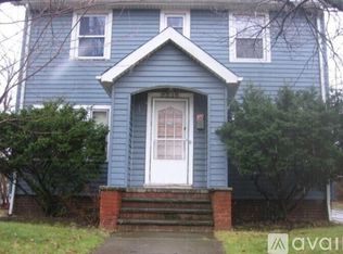 2359 S Taylor Rd, Cleveland Heights, OH 44118