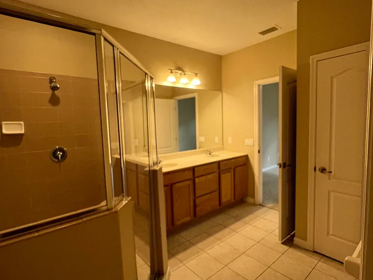 1040 Venetian Dr #203 — Photo 16