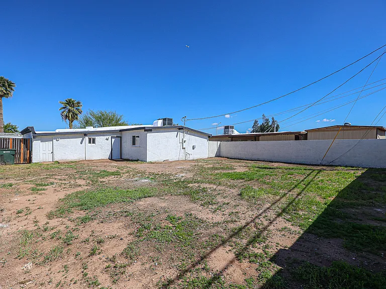 3607 W La Salle St — Photo 10
