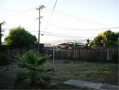 5th image of 1243 Farringdon Dr