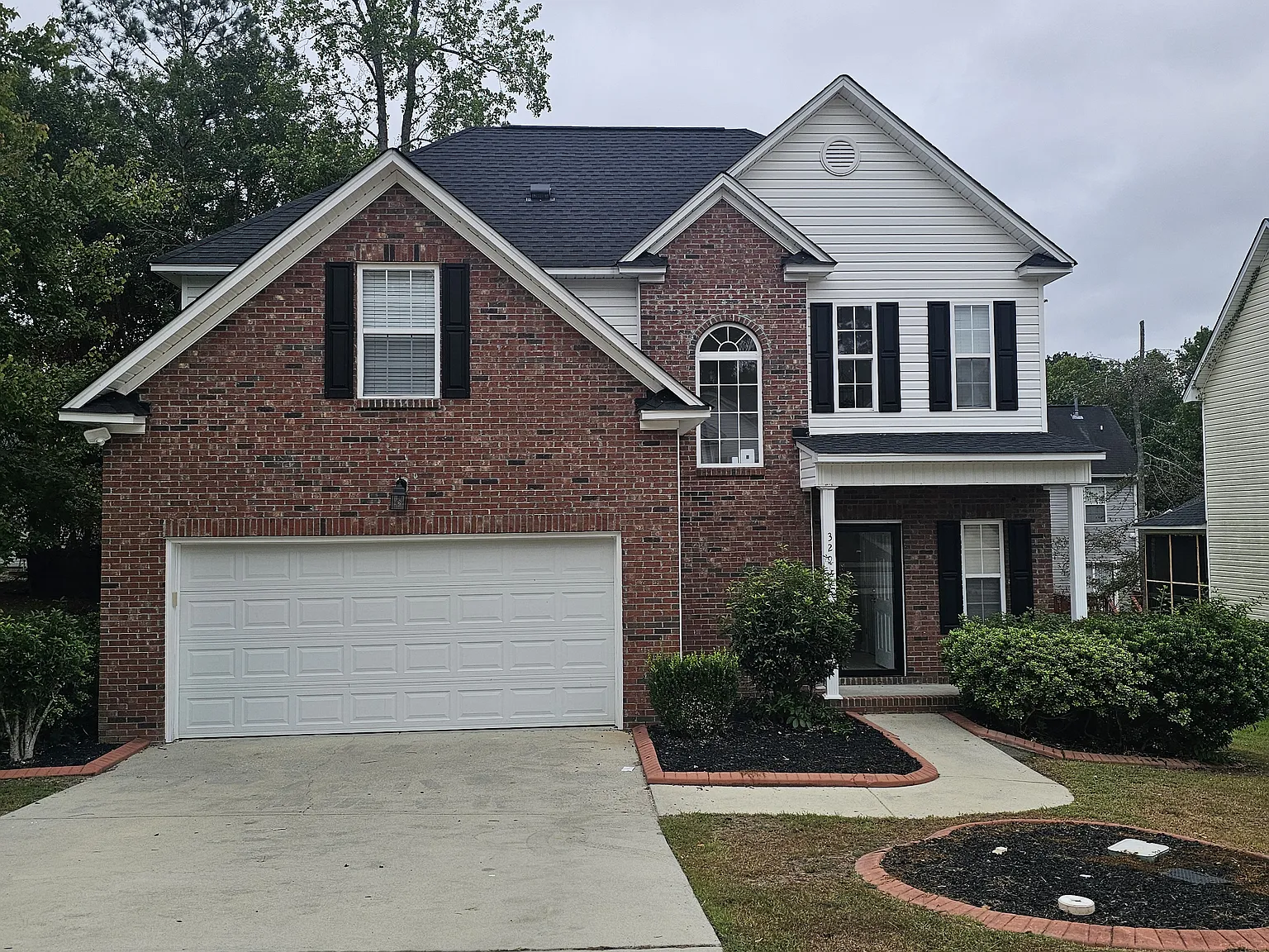 3 bed, 2.5 bath, 1546 sqft, $2,100 — Photo 1