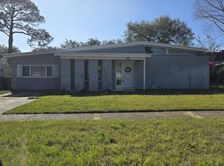 13 Caswell Cir, Mary Esther, FL 32569