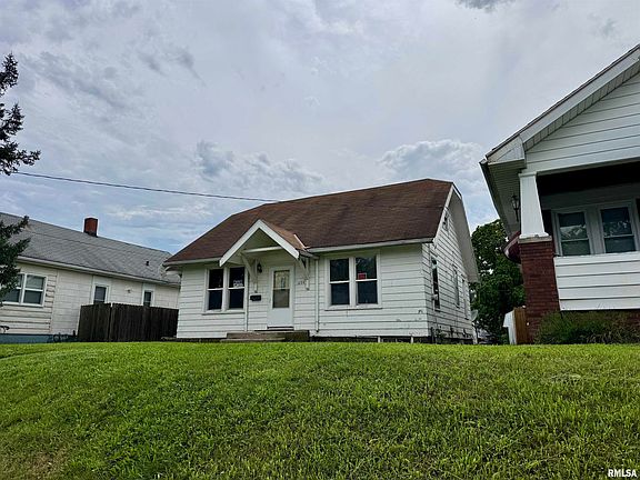 3rd image of 1204 E Virginia Ave