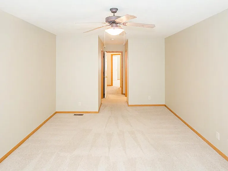 6910 Milan Dr — Photo 26