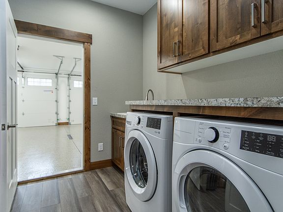 5th image of 11607 Forestview Dr
