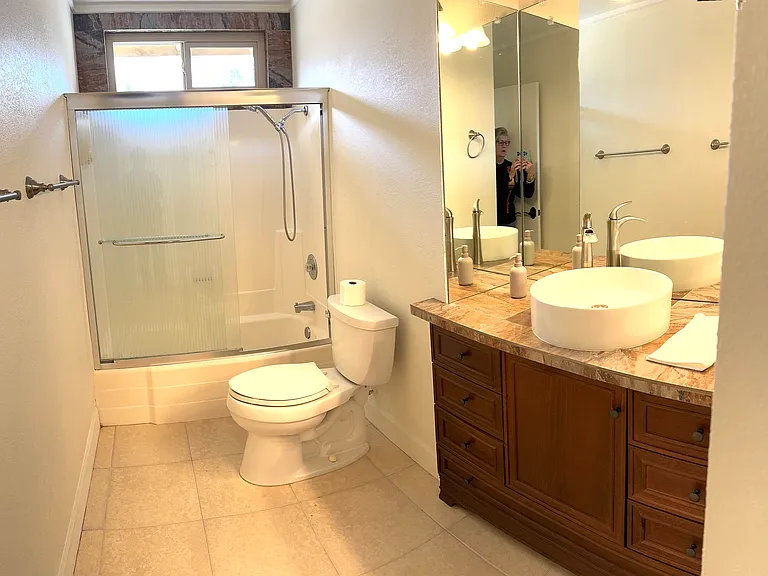 2140 E Hildy Ln — Photo 12