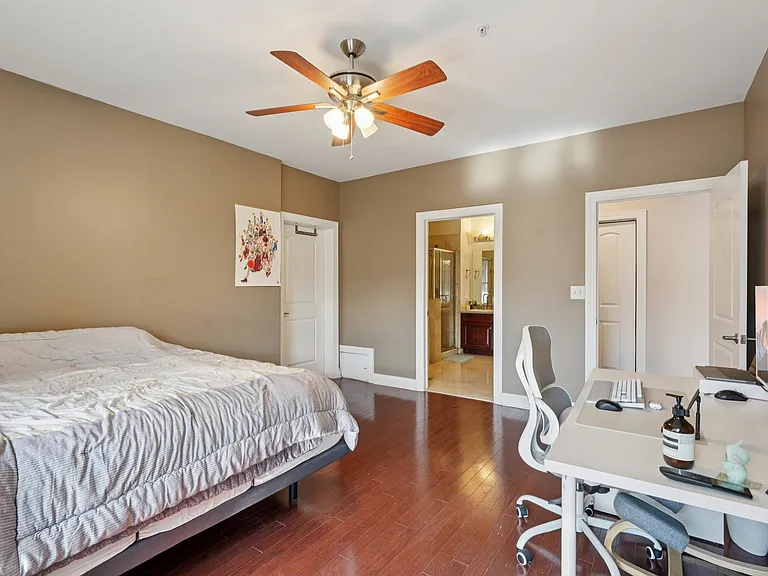 22 Avenue At Port Imperial #413 — Photo 8