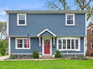 244 E 3rd St, Elmhurst, IL 60126