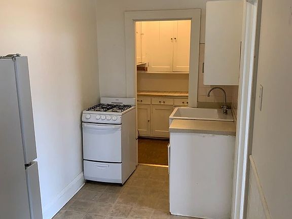 3rd image of 501 E 36th St #10