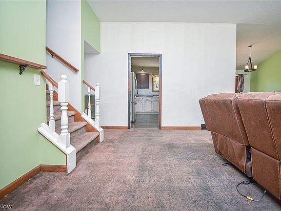 5th image of 816 Bennett Dr