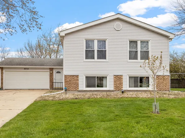 20714 S Hickory Creek Ct, Frankfort, IL 60423