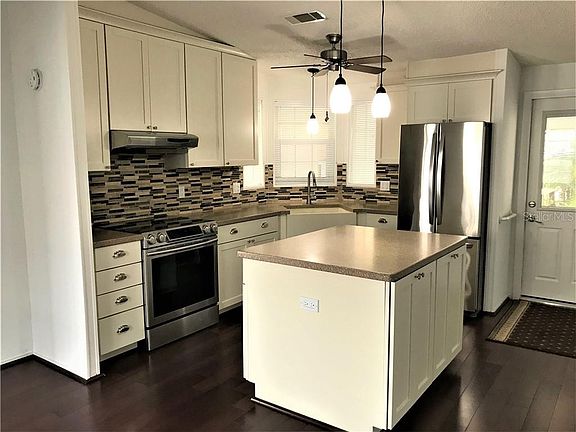 5th image of 124 Mount Piney Ave NE #254