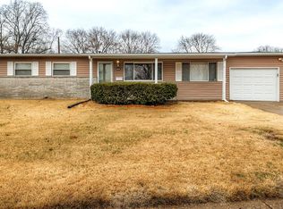 39 Radford Dr, Florissant, MO 63031