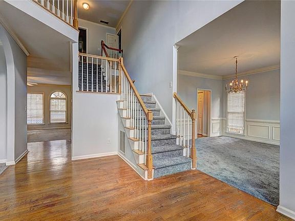 3rd image of 980 Laurel Springs Ln