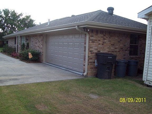 3rd image of 1615 Chantilly Dr