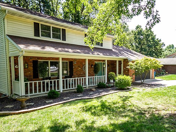 2nd image of 122 Riverwood Dr