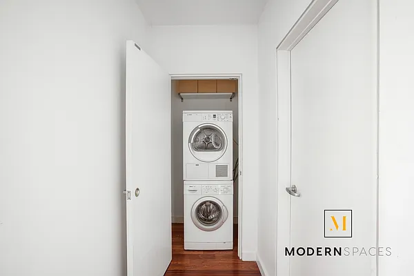 Sold by Modern Spaces | media 4